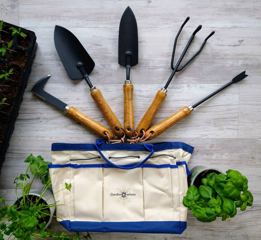 Gardinnovations Essential Garden Tools Gift Set, 6-Piece Cedar Handle Set with Carry Bag