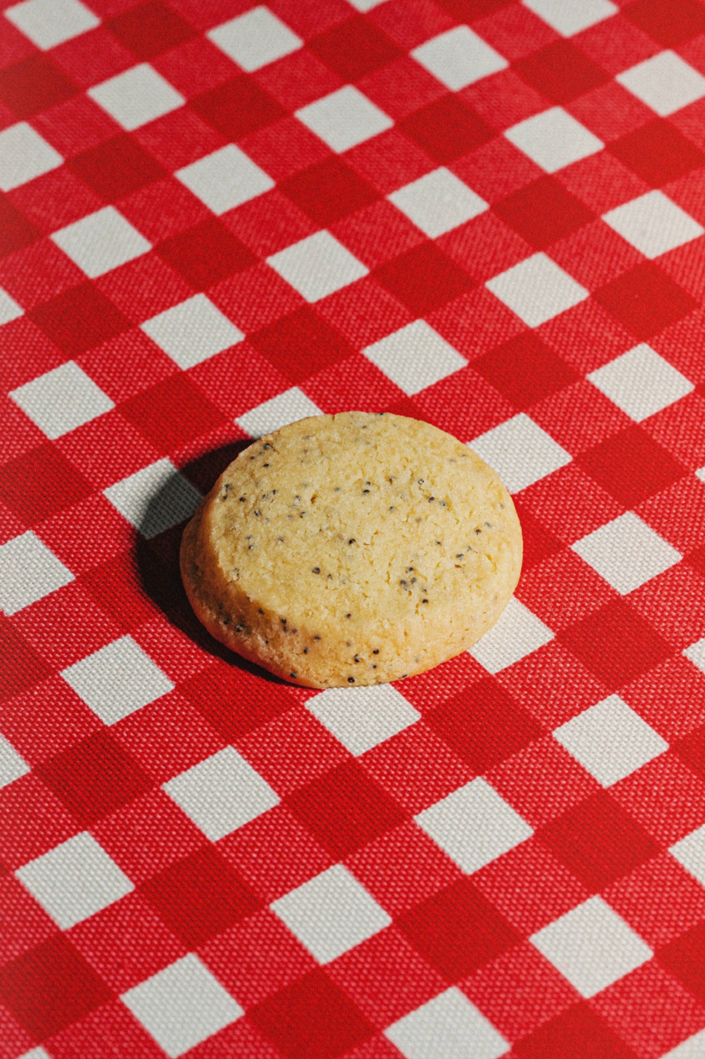 Lemon Poppy Shortbread Cookies – Capri